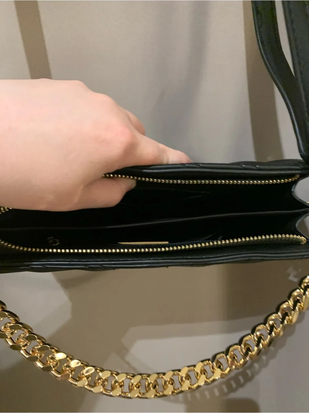 Black Quilted Chain-Handle Shoulder Bag